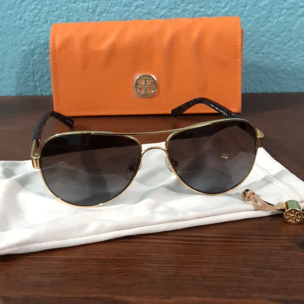 NWT Tory Burch sunglasses